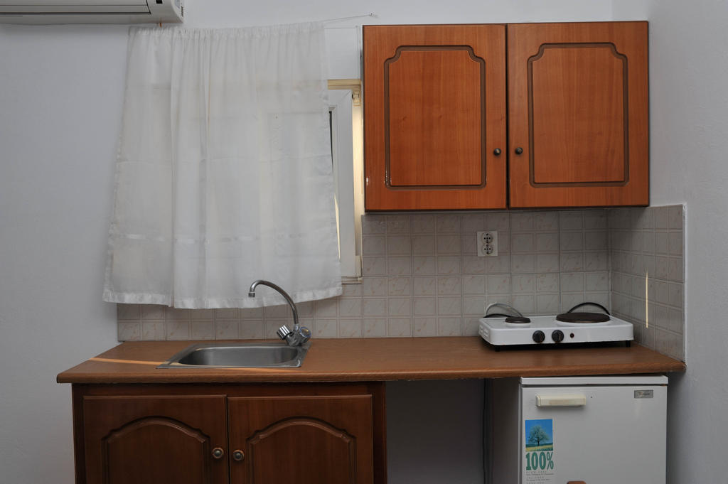 Efstathia Hotel Xirokambos  Номер фото