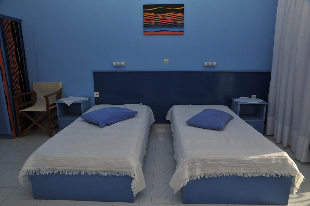 Efstathia Hotel Xirokambos  Номер фото